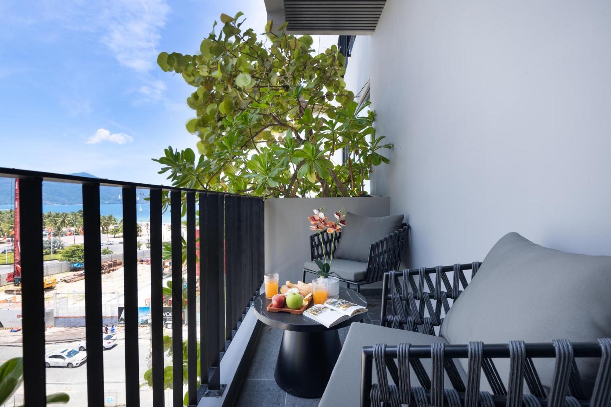 Jbay Beachfront Boutique Hotel Дананг Екстер'єр фото