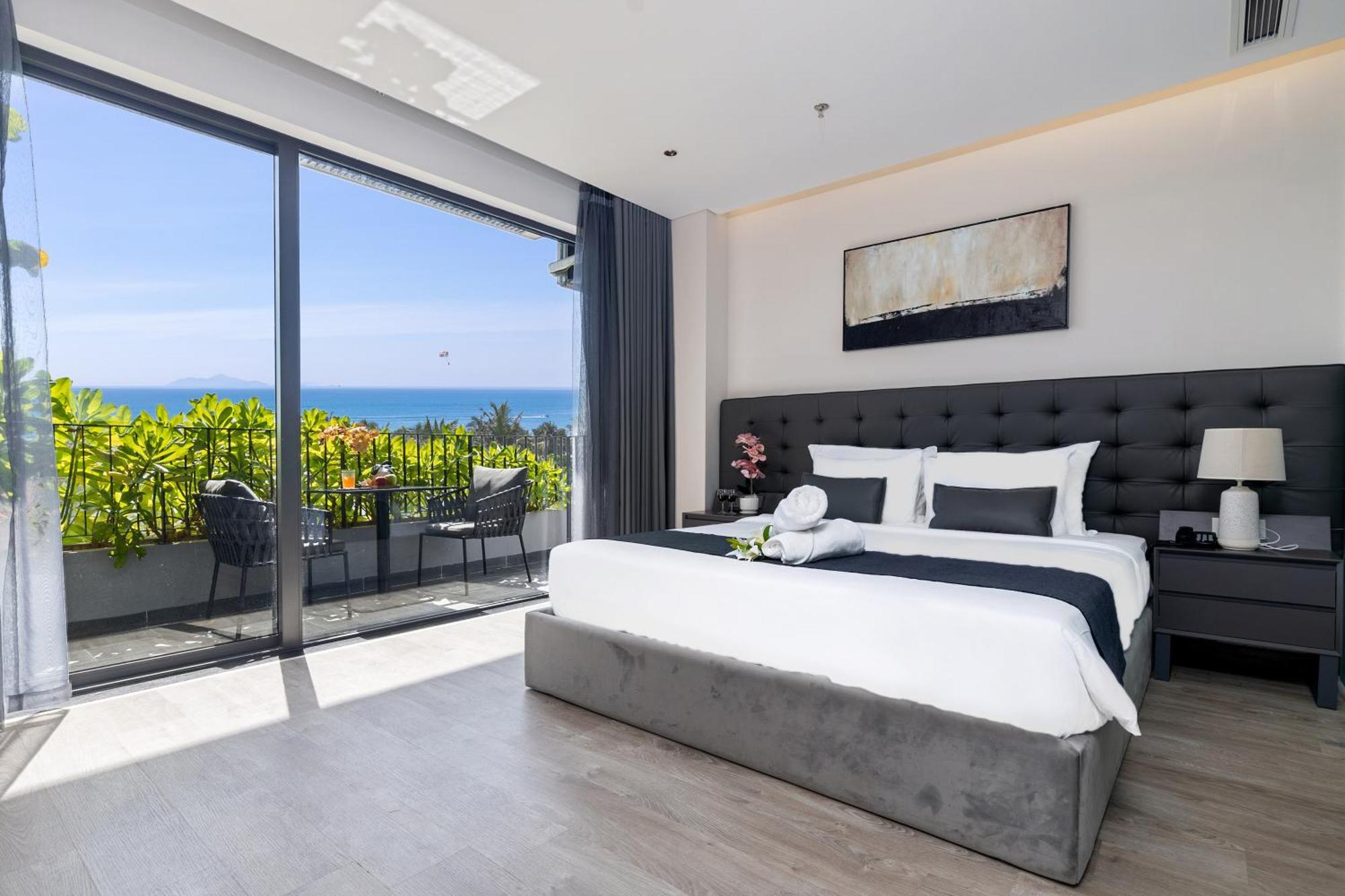 Jbay Beachfront Boutique Hotel Дананг Екстер'єр фото