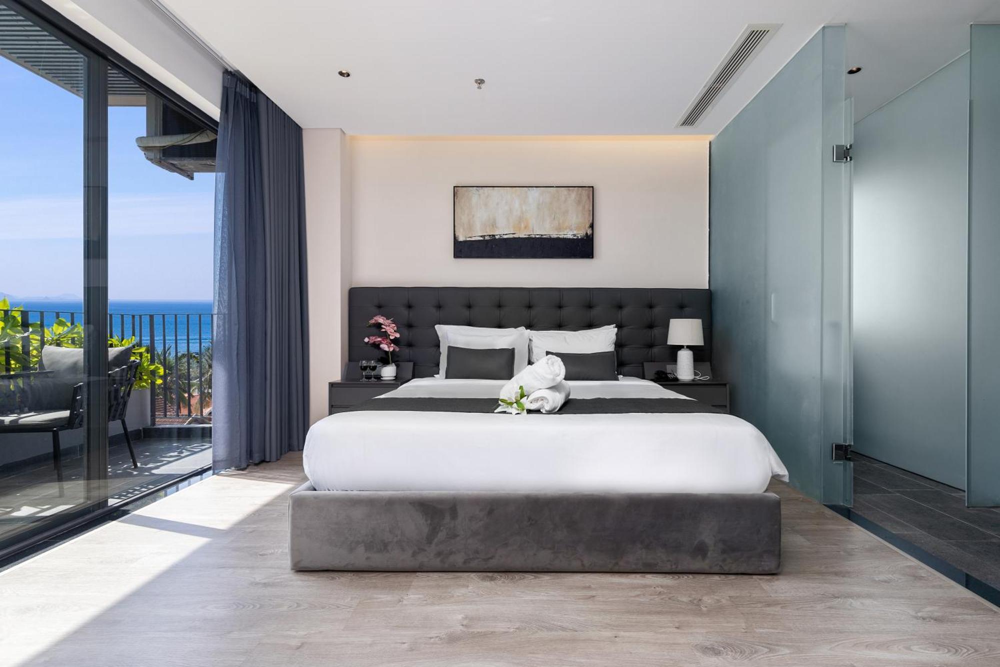 Jbay Beachfront Boutique Hotel Дананг Екстер'єр фото