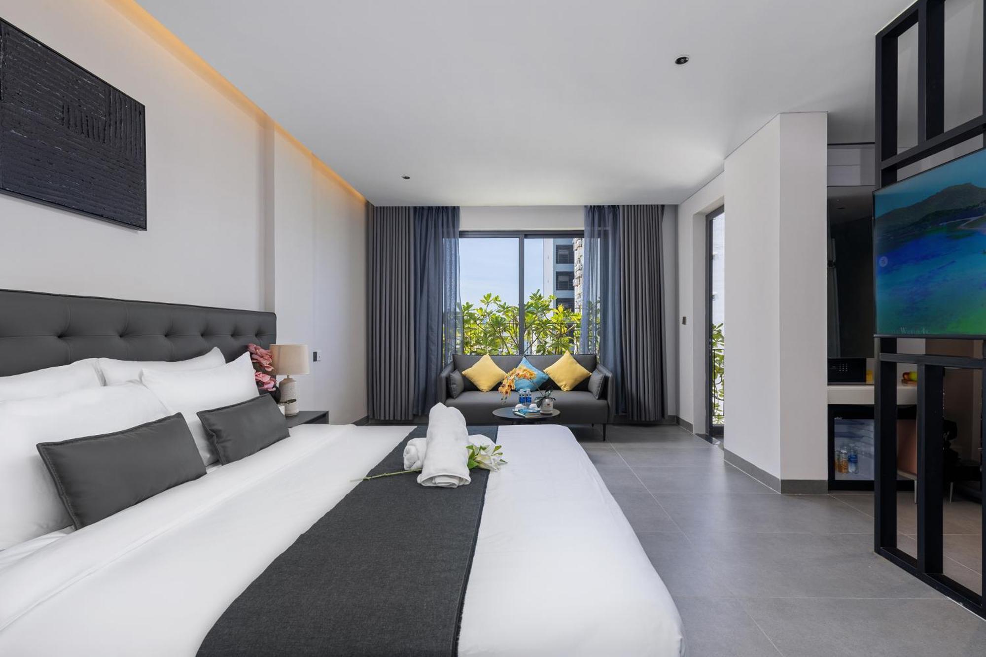 Jbay Beachfront Boutique Hotel Дананг Екстер'єр фото
