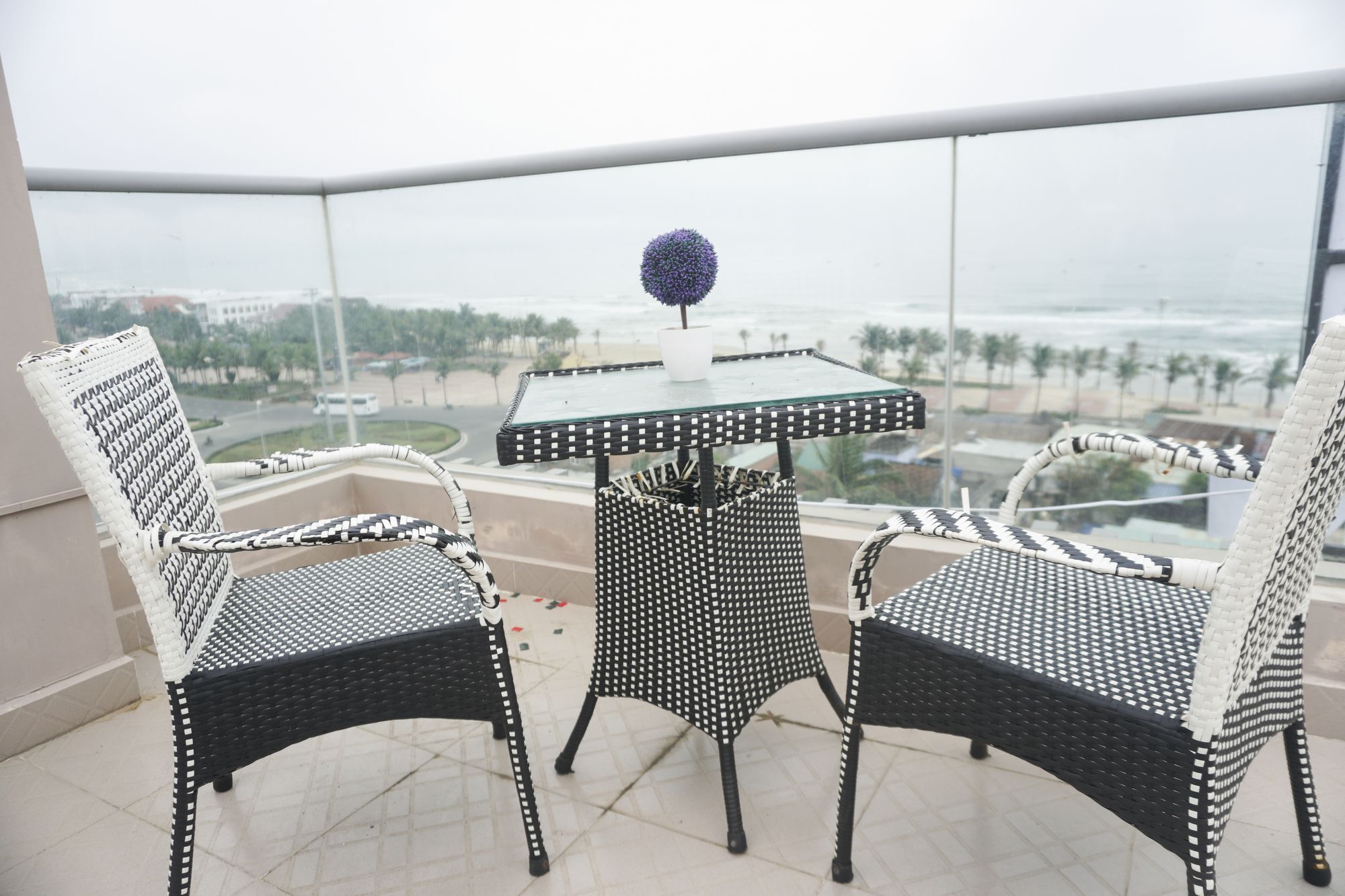 Jbay Beachfront Boutique Hotel Дананг Екстер'єр фото